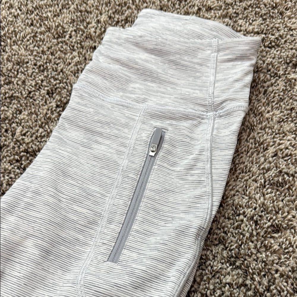 Lululemon Athletica Gray Leggings Soft Heathered Design - Picture 3 of 4